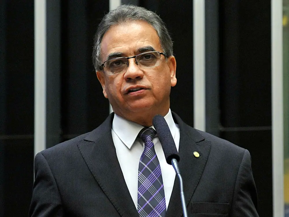 Ronaldo Fonseca durante pronunciamento público
